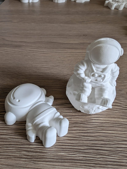 Paint Your Own Plaster Astronaut Duo Set